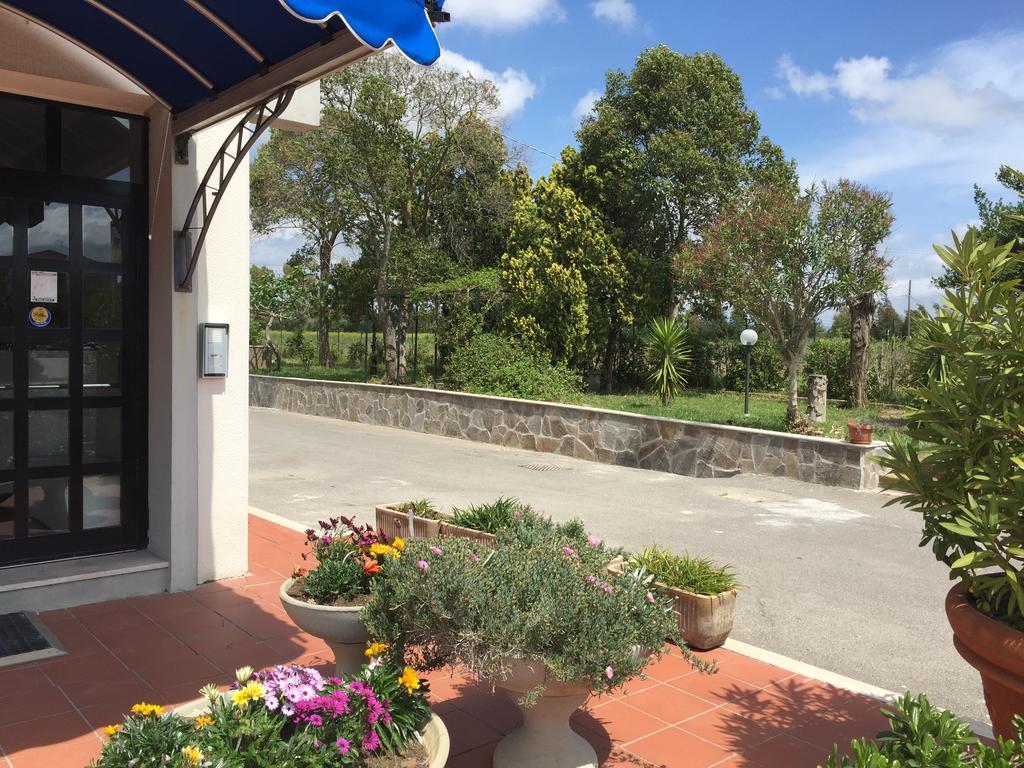 Hotel Letizia Follonica Dış mekan fotoğraf
